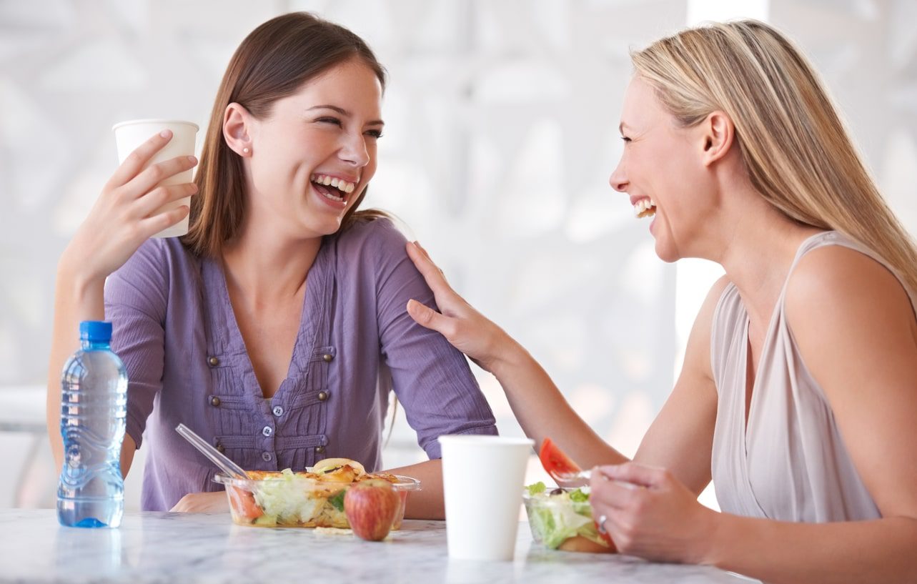 Employees eating a healthy lunch